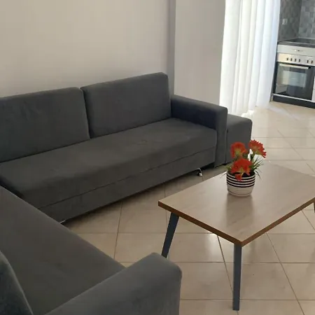 Enzo * Vlorë